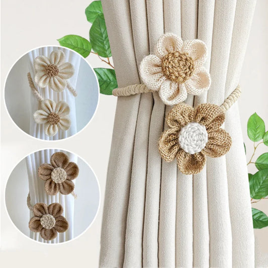 Embrasse fleur crochet laine beige Woolia vue de face MonUniversRideau