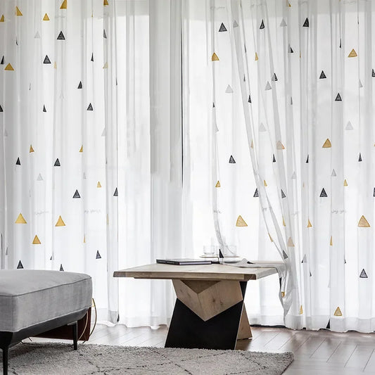 Detail broderie geometrique voilage Soleria polyester coton MonUniversRideau