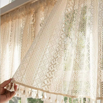 Brise-bise dentelle macrame pompons boheme Lacelia vue ensemble MonUniversRideau
