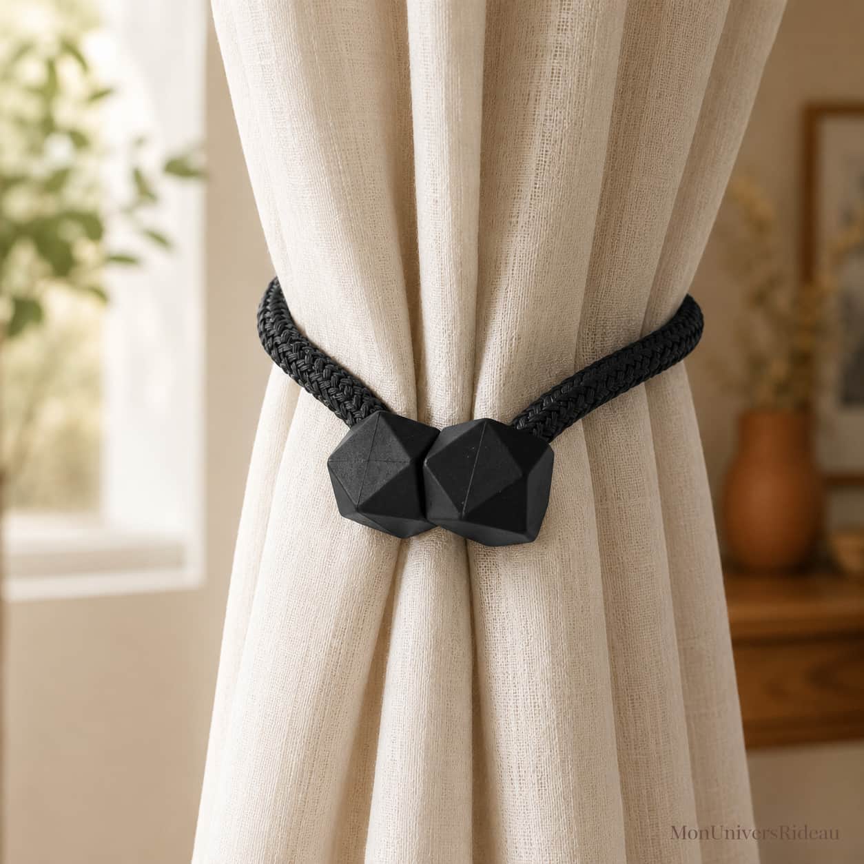 Embrasse Magnetique Tresse Pendentif - Magnox