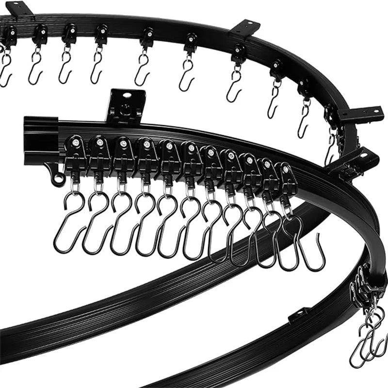 Rail rideau flexible noir Curvera pose au plafond MonUniversRideau