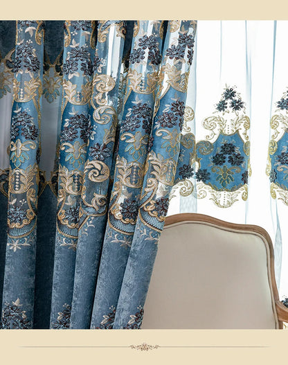 Detail motif ajoure rideau chenille Aurovel MonUniversRideau