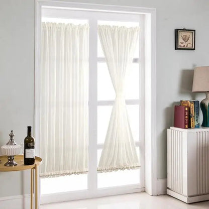 Gros plan tissu polyester occultant rideau Portelia MonUniversRideau
