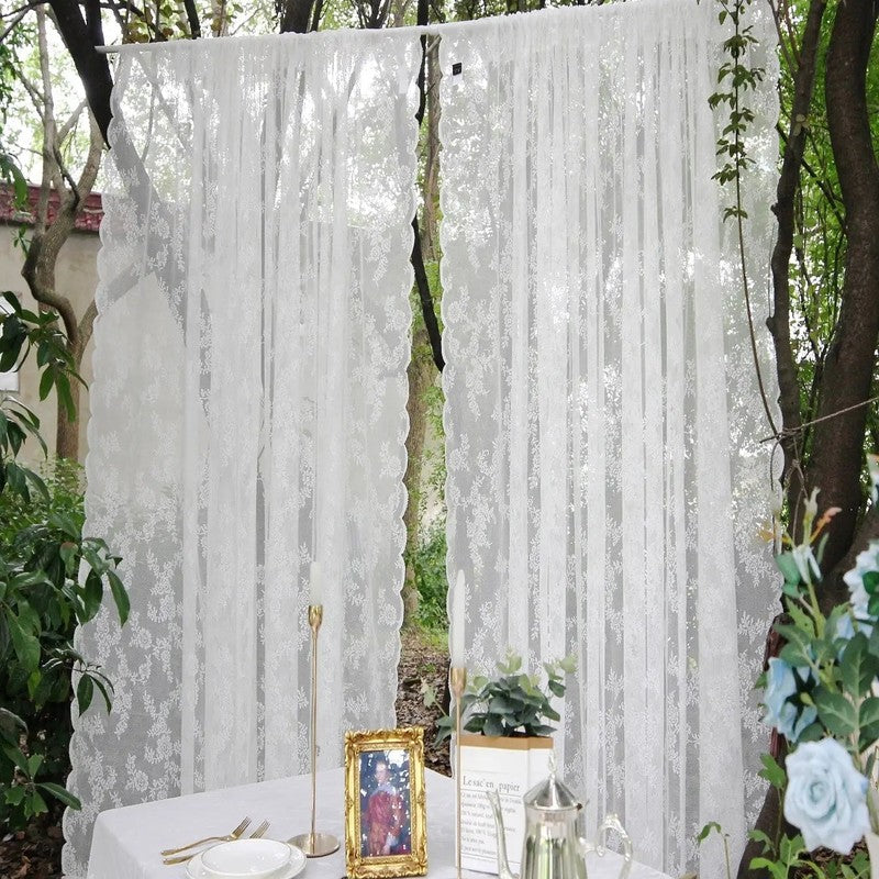 Detail motif floral voilage blanc Velelia MonUniversRideau