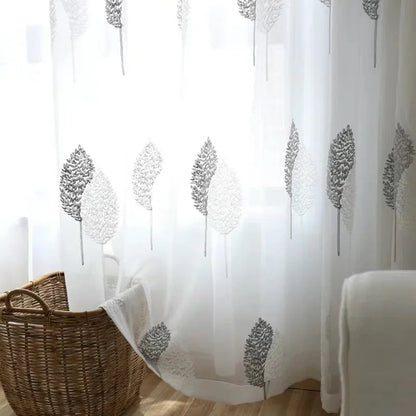 Voilage tulle brode plumes grises Plumoria salon MonUniversRideau