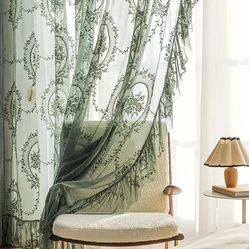 Voilage brode fleur vintage vert Roseliane fenetre salon MonUniversRideau